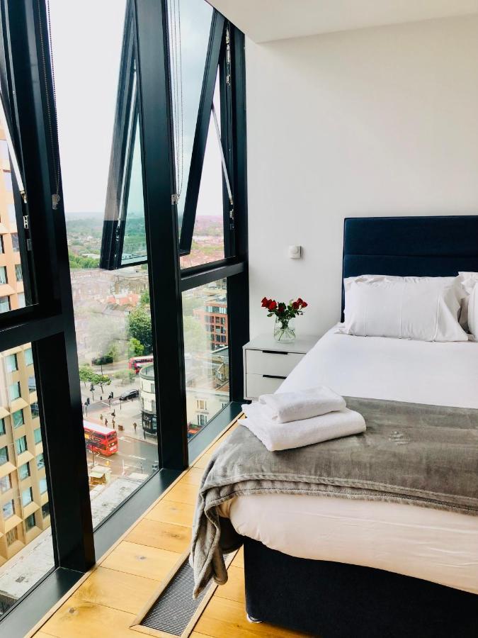 Luxury 2 Bedroom Apartment 20 Min From Central Londýn Exteriér fotografie